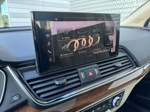 Certified 2023 Audi Q5 e Prestige w/ Prestige Package image 15