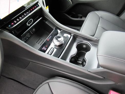 New 2026 Jeep Grand Cherokee Limited AWD/4WD image 16