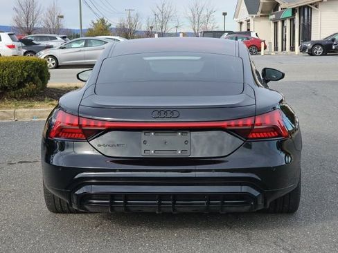 Used 2022 Audi e-tron GT Prestige w/ Prestige Package image 13