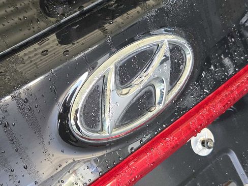 Used 2022 Hyundai Santa Fe SEL image 11