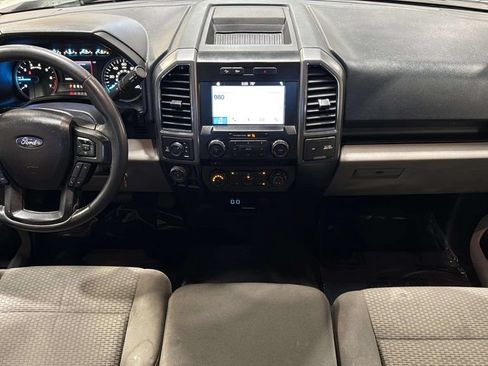 Used 2017 Ford F150 XLT w/ Equipment Group 302A Luxury AWD/4WD image 15
