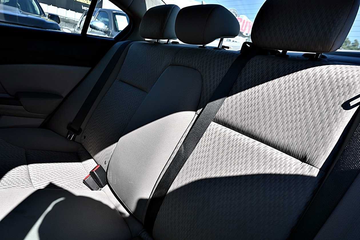 Used 2015 Honda Civic LX image 9