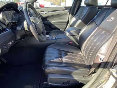 Used 2023 Chrysler 300 S image 13
