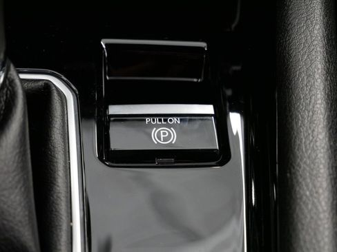 New 2025 Jeep Compass Limited image 36