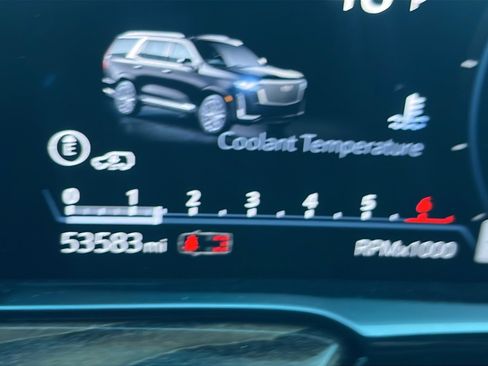 Used 2022 Cadillac Escalade Sport Platinum image 12