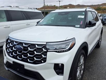 Used 2025 Ford Explorer Platinum