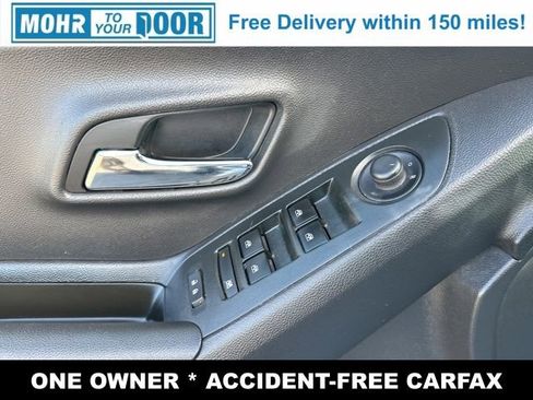 Used 2020 Chevrolet Trax LT w/ Redline Edition image 22