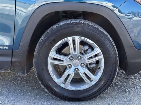 Used 2020 GMC Terrain SLE w/ Driver Convenience Package image 28
