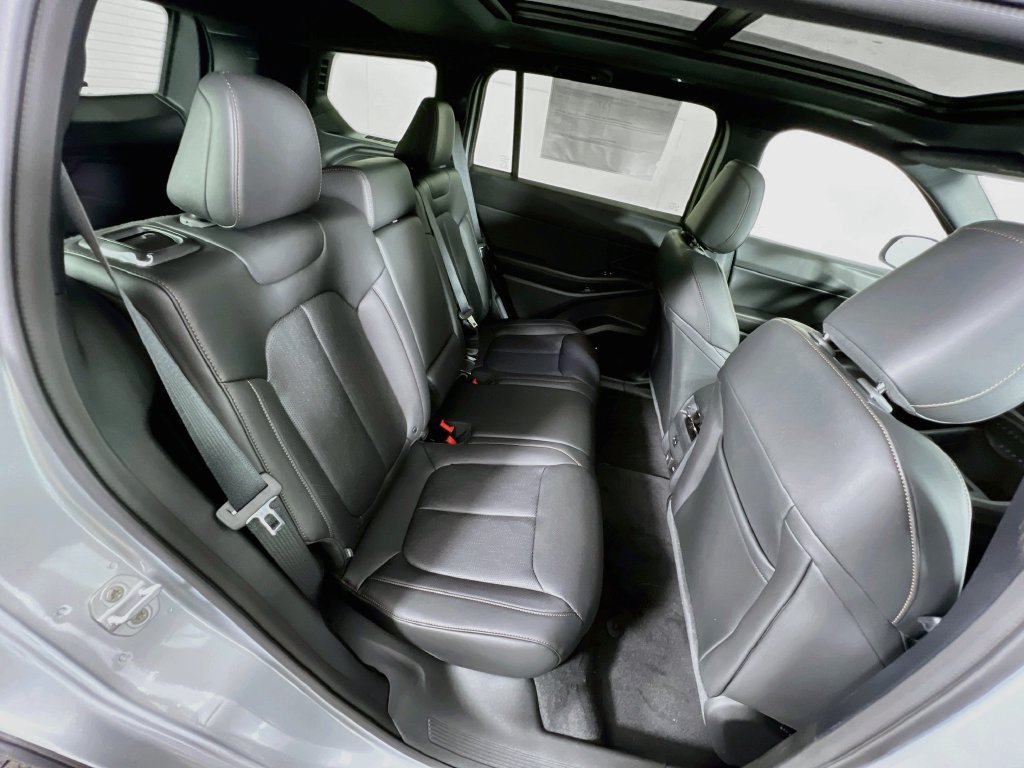 New 2026 Jeep Cherokee Overland AWD/4WD image 28