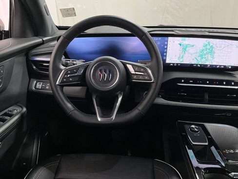 Used 2025 Buick Enclave Sport Touring image 7