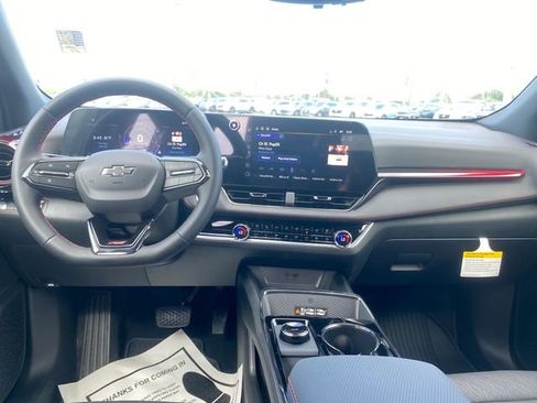 New 2026 Chevrolet Equinox RS w/ Convenience Package III FWD image 13