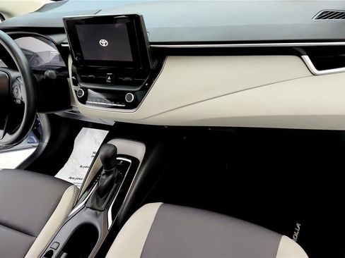 Used 2023 Toyota Corolla LE image 16