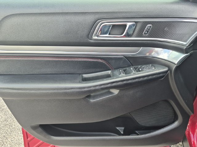 Used 2017 Ford Explorer Sport AWD/4WD image 9
