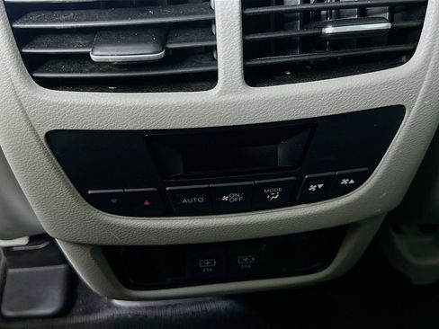 Used 2020 Acura MDX FWD image 32