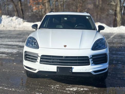 Used 2022 Porsche Cayenne Platinum Edition image 10