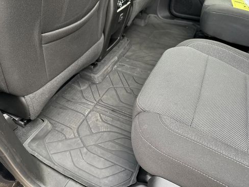 Certified 2023 Chevrolet Traverse LT w/ LPO, Floor Liner Package image 25