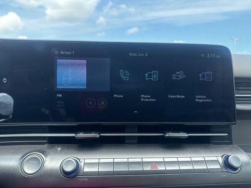 Used 2025 Hyundai Kona SEL FWD image 41