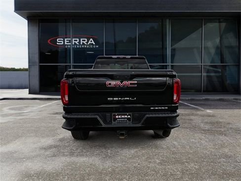 Used 2021 GMC Sierra 2500 Denali w/ Denali Black Diamond Edition image 4