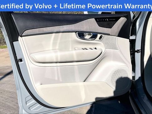 Certified 2025 Volvo XC90 B6 Ultra w/ Protection Package image 24