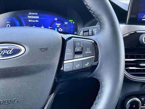 Used 2022 Ford Escape Titanium AWD/4WD image 12