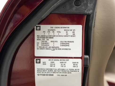 Used 2003 Chevrolet Corvette Convertible w/ Preferred Equipment Group1 RWD image 19