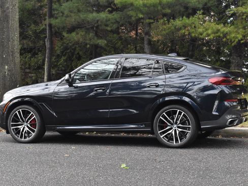 Used 2021 BMW X6 xDrive40i w/ M Sport Package AWD/4WD image 6