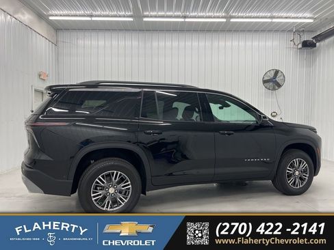 New 2026 Chevrolet Traverse LT w/ Enhanced Driving Package image 2