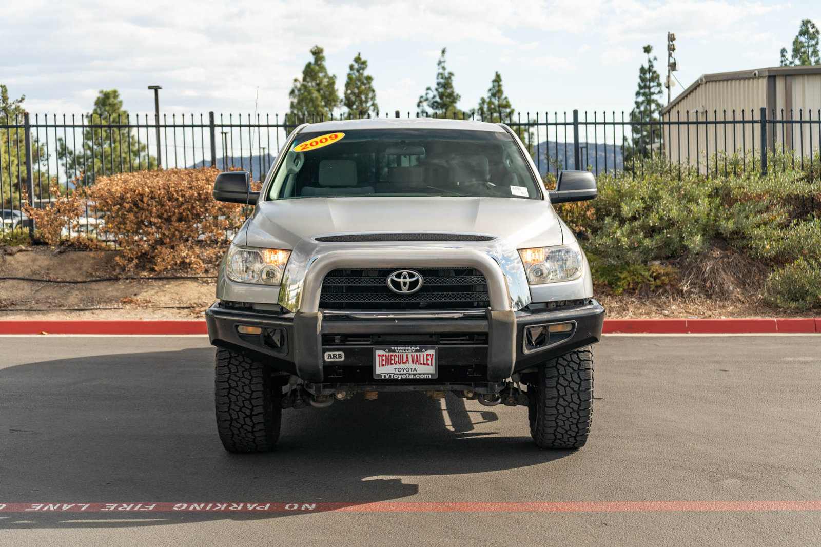 Used 2009 Toyota Tundra 4x4 Double Cab image 2
