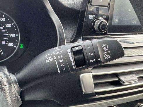 Used 2023 Kia Seltos LX image 22