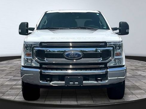 Used 2021 Ford F250 XLT AWD/4WD image 2