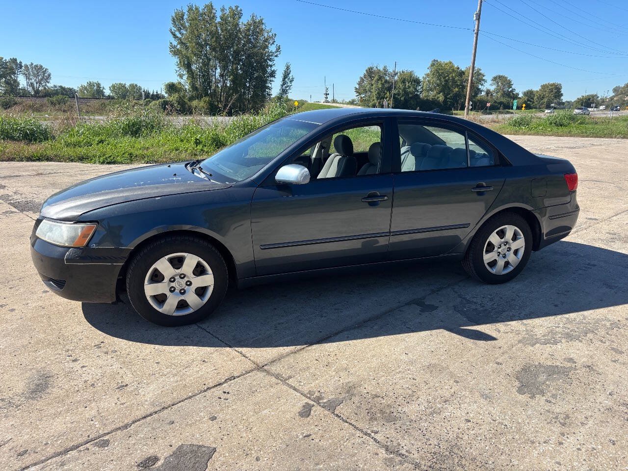 Used 2010 Hyundai Sonata GLS FWD image 1
