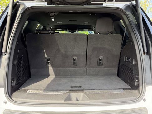 Certified 2022 Chevrolet Tahoe RST w/ Luxury Package AWD/4WD image 6
