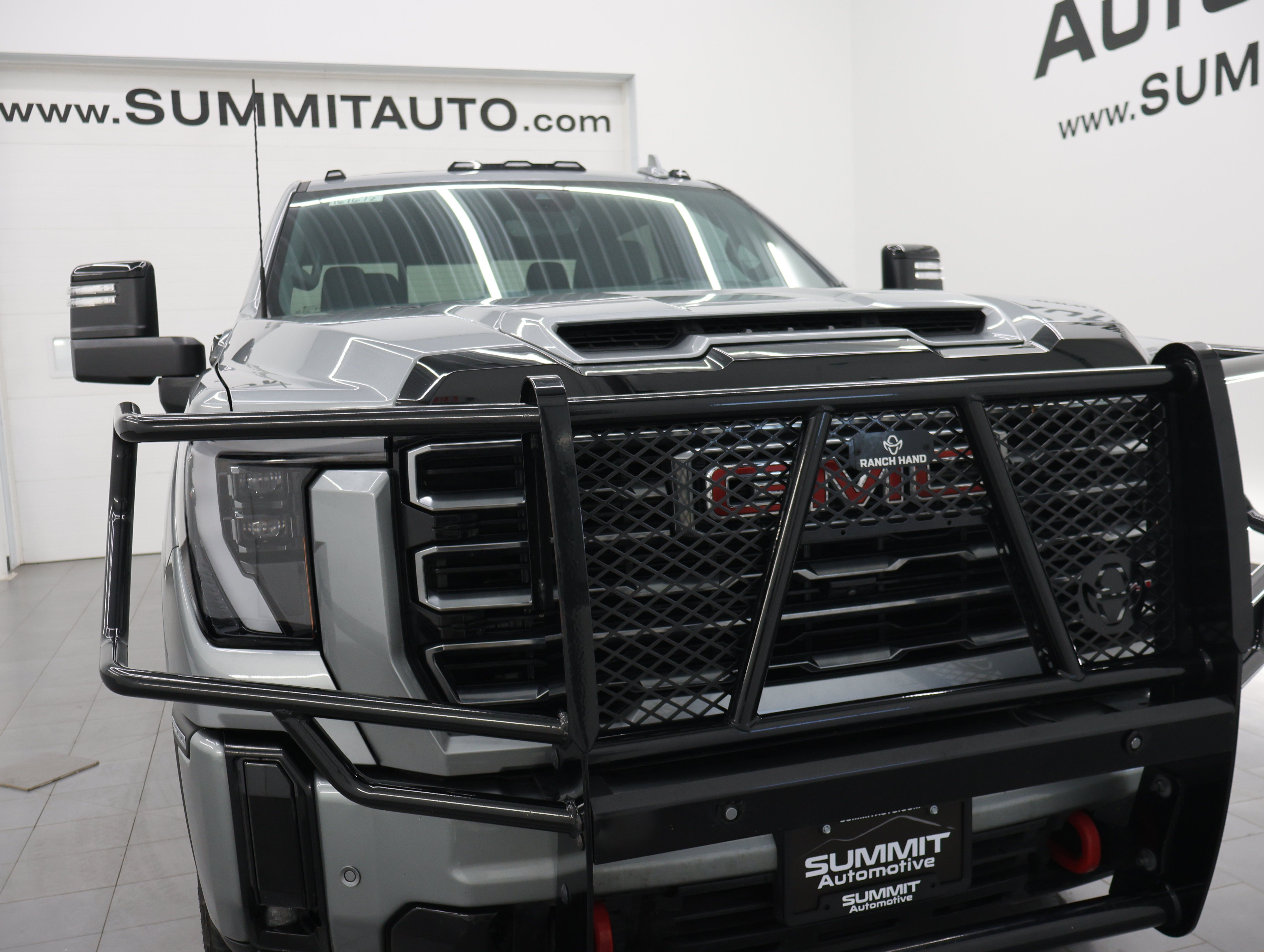 Used 2025 GMC Sierra 2500 AT4 w/ AT4 Premium Plus Package AWD/4WD image 28