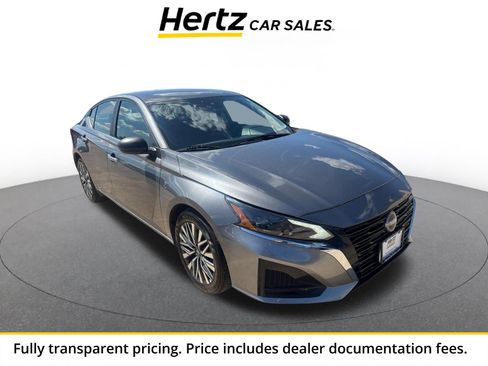 Used 2025 Nissan Altima 2.5 SV FWD image 1