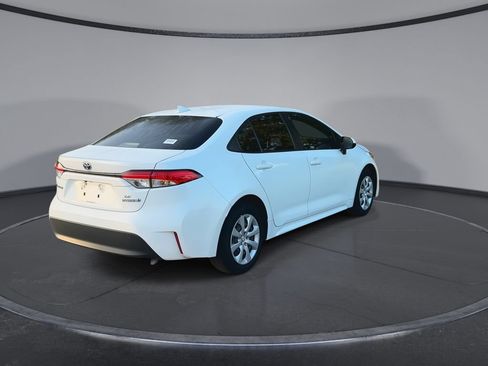 Used 2023 Toyota Corolla LE FWD image 8