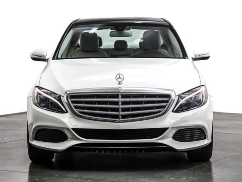 Used 2015 Mercedes-Benz C 300 Sedan image 2