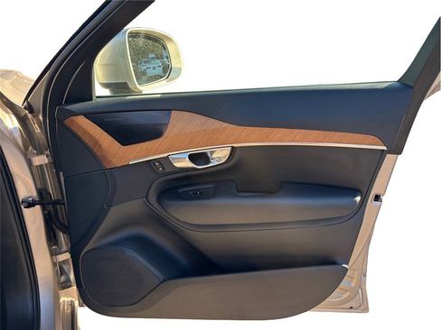 Used 2023 Volvo XC90 B5 Plus Bright image 48