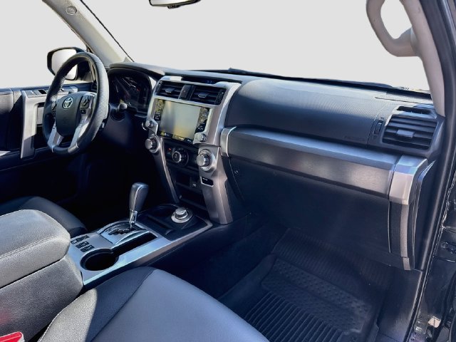 Used 2021 Toyota 4Runner SR5 Premium w/ Moonroof Package AWD/4WD image 30