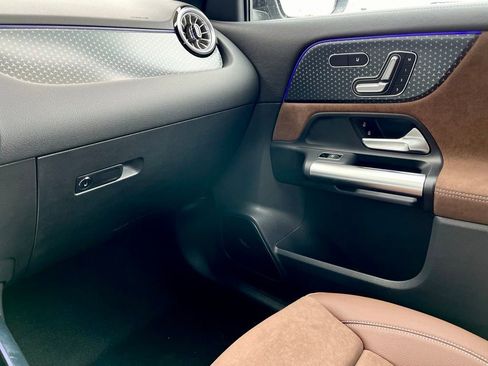 Certified 2025 Mercedes-Benz GLA 35 AMG GLA 35 AMG image 50