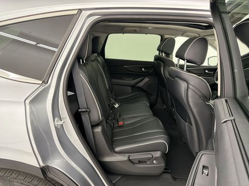 Used 2023 Acura MDX SH-AWD w/ Advance Package image 29