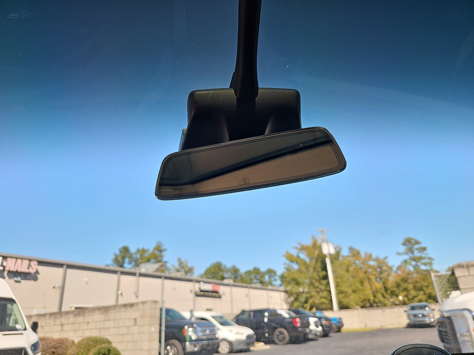Used 2018 Tesla Model X 75D AWD/4WD image 29