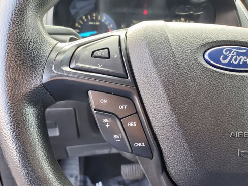 Used 2016 Ford Edge SE FWD image 15