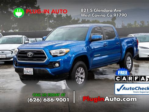 Used 2017 Toyota Tacoma SR5 image 1