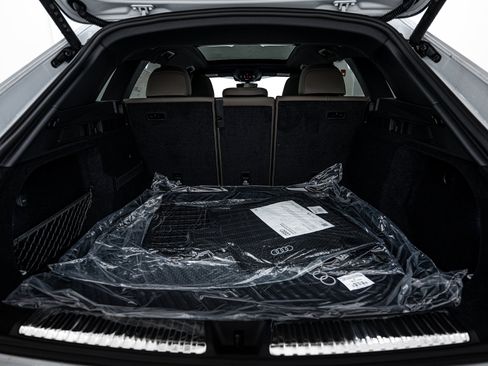 New 2025 Audi Q5 Premium Plus image 16