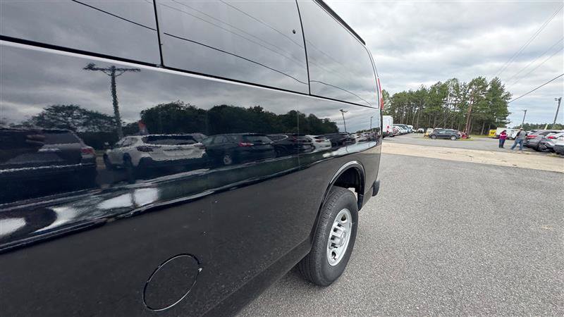 Used 2015 Chevrolet Express 2500 LS RWD image 16