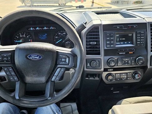 Used 2018 Ford F250 XL w/ Power Equipment Group AWD/4WD image 7