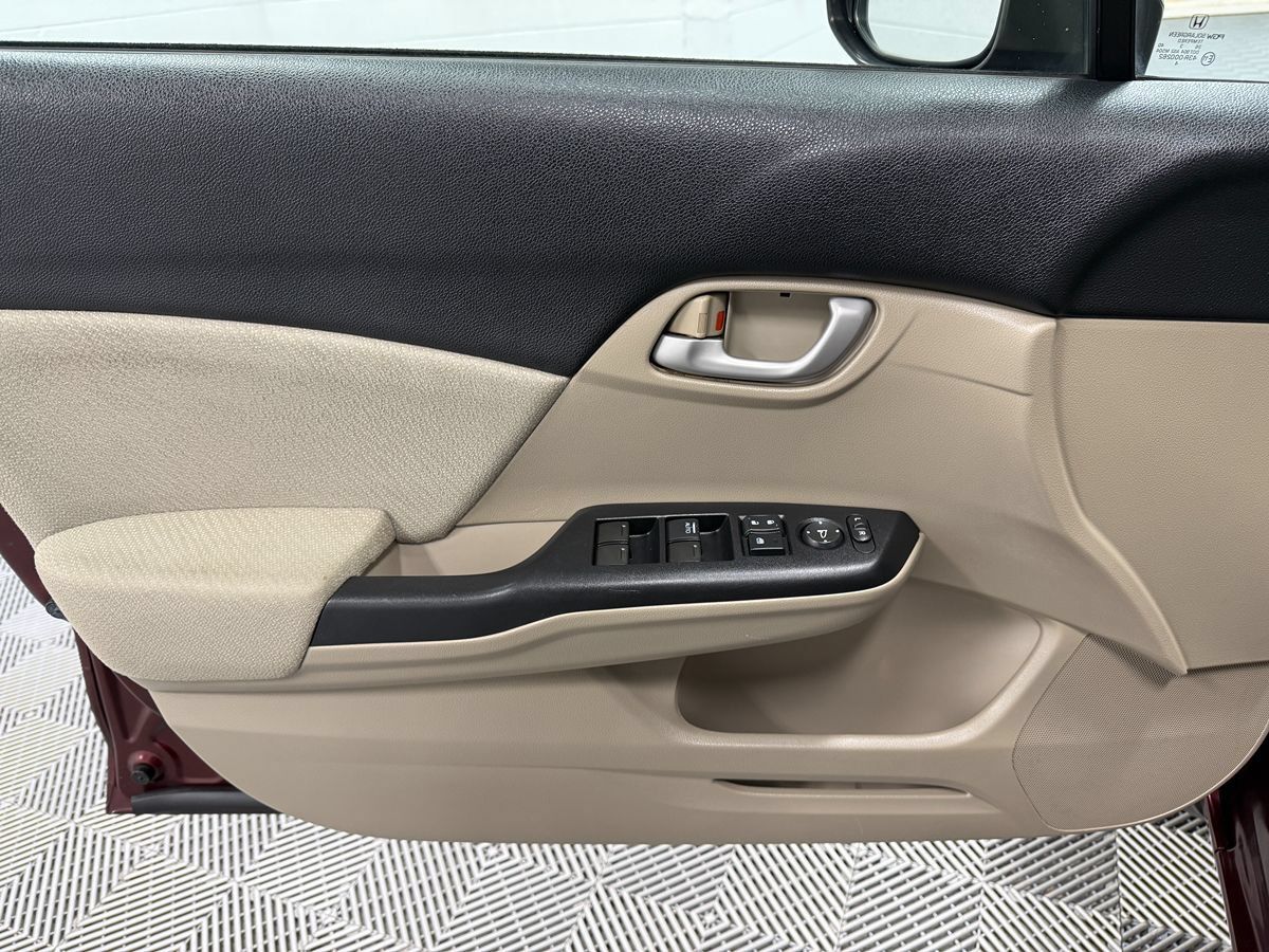 Used 2013 Honda Civic LX image 9