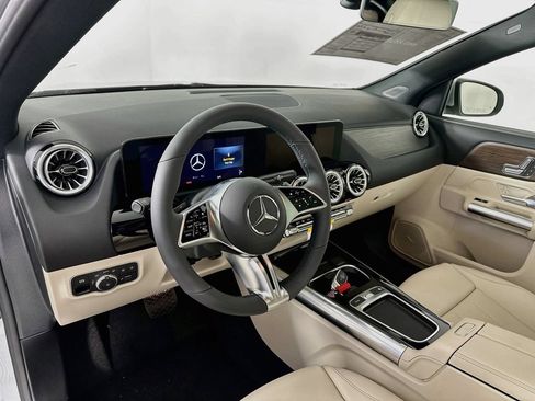 Certified 2026 Mercedes-Benz GLA 250 image 9