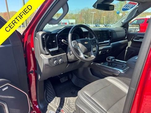 Used 2022 Chevrolet Silverado 1500 LTZ w/ LTZ Premium Package AWD/4WD image 10