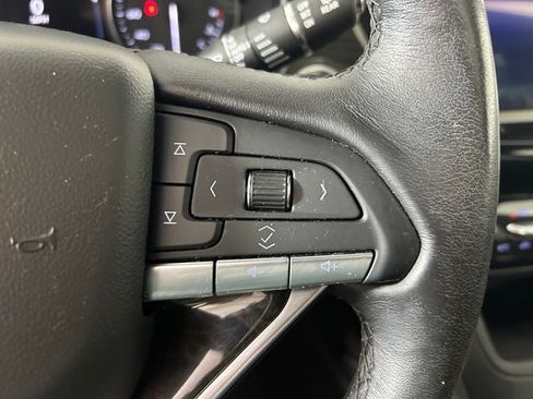 Used 2021 Cadillac XT6 Premium Luxury AWD/4WD image 16